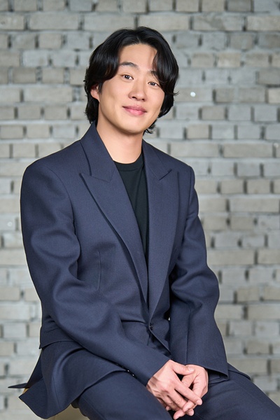 배우 안재홍이 영화 ‘하이파이브’로 존재감 굳히기에 성공했다. / NEW
