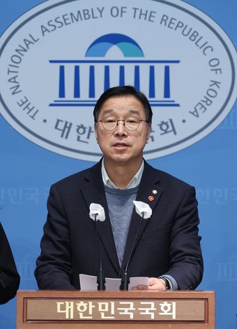 더불어민주당 탄소중립위원회 위성곤 위원장 / 뉴시스