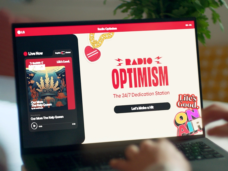 LG전자는 새로운 글로벌 캠페인 ‘Radio Optimism(미소를 전하는 음악 스테이션)’을 시작한다고 25일 밝혔다. 이번 캠페인은 낙관적인 태도로 더 나은 삶을 만들어가자는 브랜드 메시지 ‘Life’s Good’ 확산의 일환으로이다./ LG전자