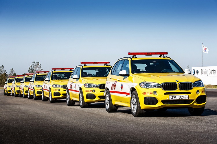 BMW 그룹 코리아가 2016년 서울시 소방재난본부에 기증한 X5 차량의 주요 소모품 무상교체를 무기한 지원하고 나섰다. / BMW 그룹 코리아