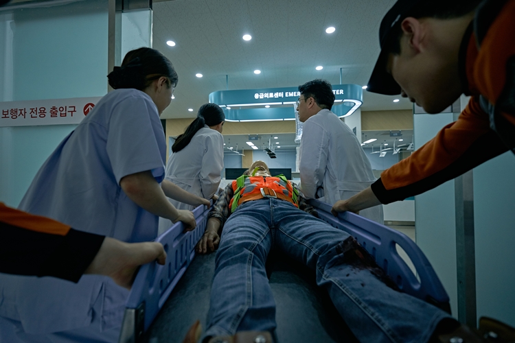 △화상 △수지접합 △분만 △소아 △뇌혈관 5개 분야에 대해 지역 2차 병원에서 24시간 치료 받을 수 있는 '필수특화 기능강화 지원사업'이 오는 7월 1일부터 시행된다. / 게티이미지뱅크