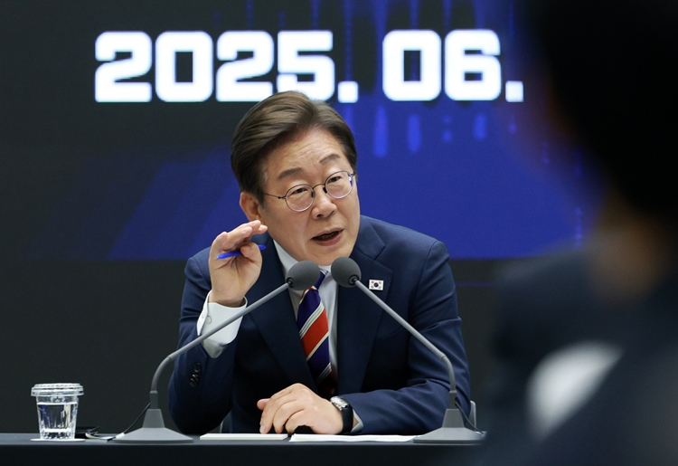 이재명 정부 출범 이후 국내 주식시장이 호조를 보이는 한편, 자사주가 화두로 떠오르고 있다. / 뉴시스