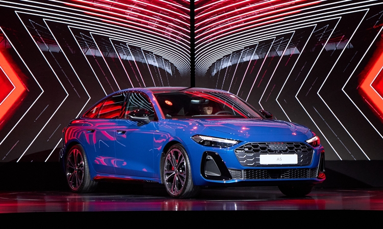 아우디 코리아가 신형 A5의 가본형 판매 가격을 소폭 인하했다. / 아우디 코리아