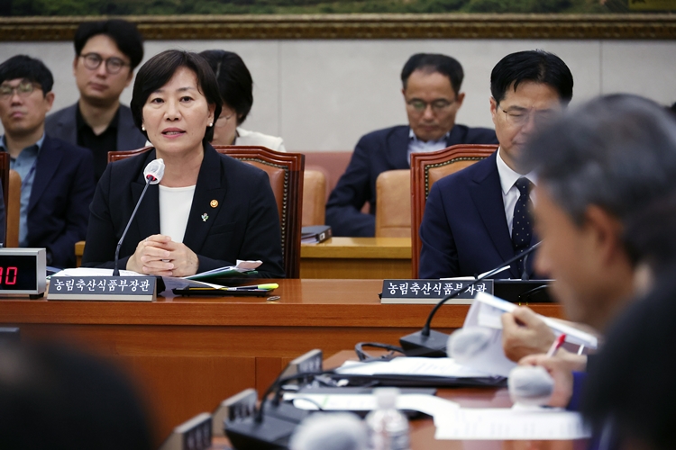 한국마사회 회장 임명제청권자인 송미령 농림축산식품부 장관은 전 정권 국무위원 중 유일하게 유임됐다. / 뉴시스
