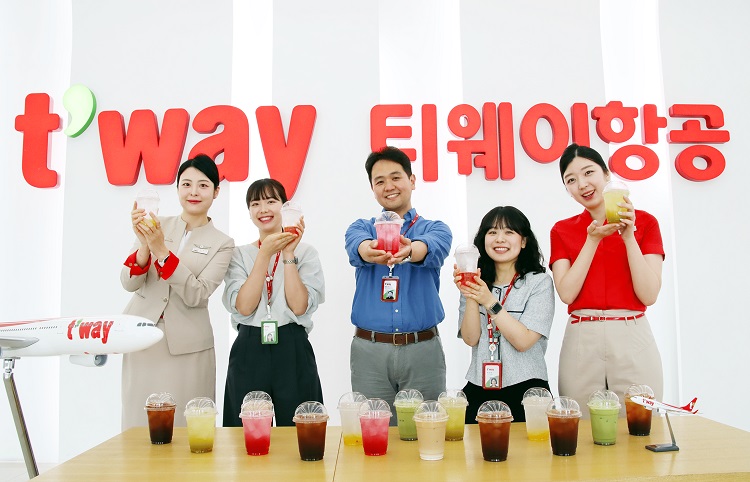 티웨이항공은 하절기 임직원들의 업무 효율성 향상을 위해 간식을 제공하고 나섰다. / 티웨이항공