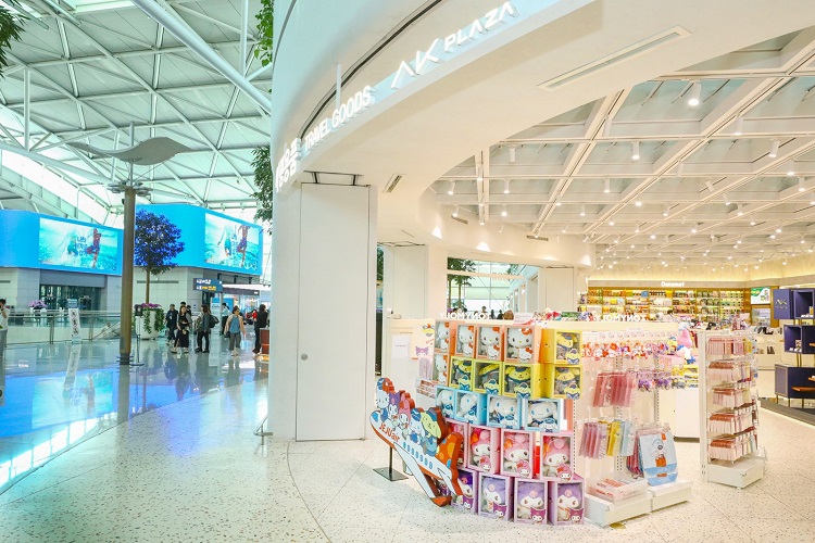 제주항공이 인천공항 T1에서 산리오캐릭터즈 기획 상품 팝업스토어를 8월말까지 운영한다. / 제주항공