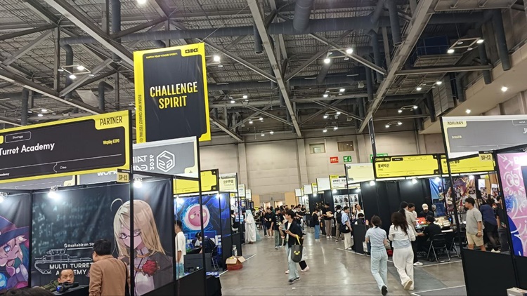 지난 14일 ‘부산 인디 웨이브 컨퍼런스’에서 만난 소규모 인디게임사 관계자들은 이용자와의 관계, 게임산업 선순환 측면에서 게임에는 엔딩이 있어야 한다고 밝혔다. 사진은 지난 15일 부산 벡스코에서 진행된 인디게임 축제 BIC2025 행사장 모습. / 조윤찬 기자