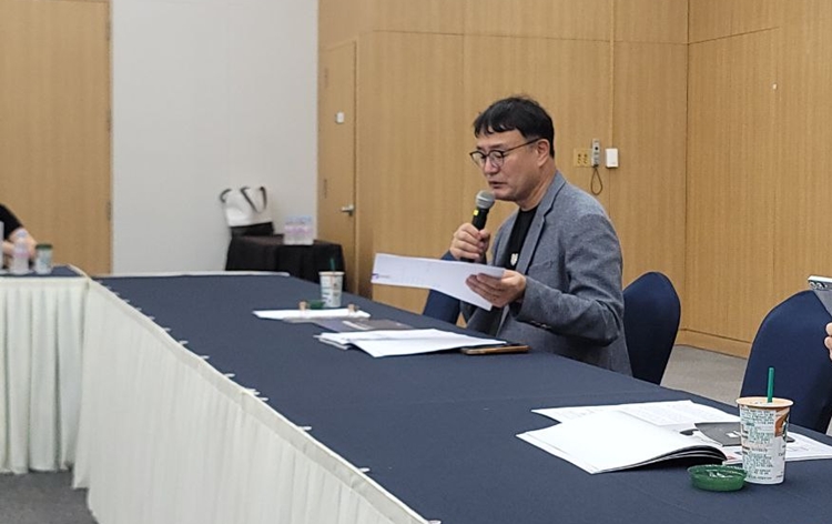 박장호 APEC준비지원단 의전홍보과 과장은 이날 경주화백컨벤션센터에서 진행된 브리핑을 통해 “정상회의장, 미디어센터, 만찬장 경제전시장 등 주요 기반 시설 공정은 9월 중에는 모든 시설이 완공되고 한 달여간 리허설을 실시할 계획”이라고 말했다. / 이미정 기자