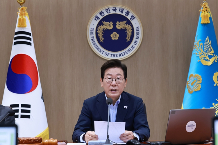 이재명 대통령이 29일 서울 용산 대통령실 청사에서 열린 제39회 국무회의(임시)에서 발언하고 있다. (대통령실통신사진기자단) / 뉴시스