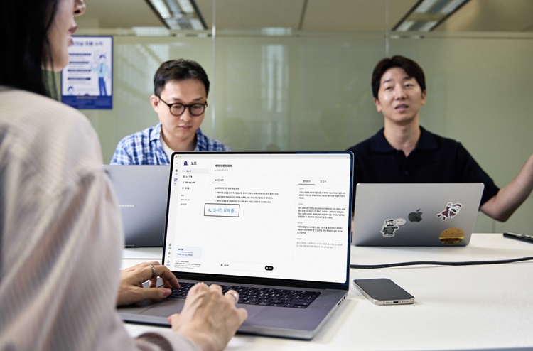 오는 29일 SKT는 에이닷에 부분 유료 서비스를 제공하기 위해 이용 의무와 결제, 취소, 환불 등을 규정하는 내용을 담은 개정 이용약관을 적용할 예정이다. / SKT