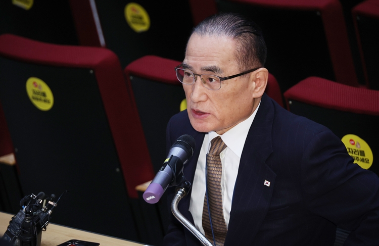 위성락 국가안보실장이 12일 서울 용산 대통령실 청사에서 외교 현안 관련 기자간담회를 하고 있다. (대통령실통신사진기자단) / 뉴시스