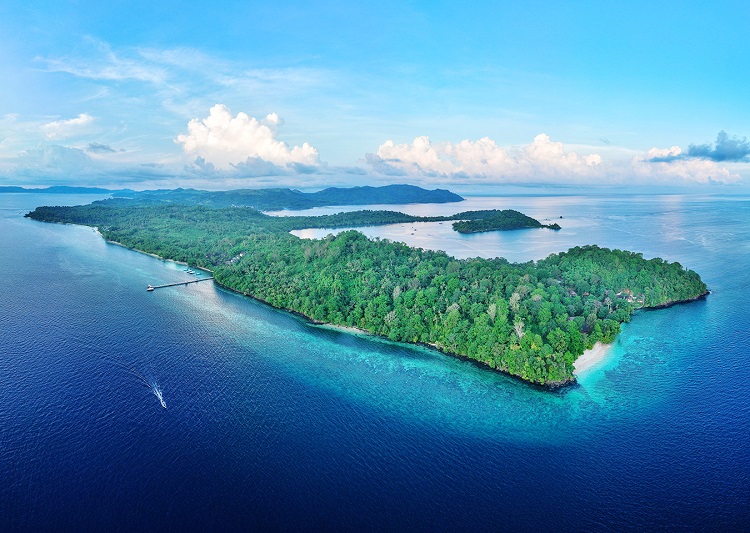 이스타항공이 인도네시아 북부 술라웨시주의 주도이자 제2의 발리로 불리는 항구 도시인 마나도에 단독 취항한다. / 이스타항공