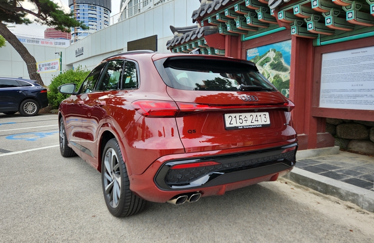 아우디 Q5 40 TDI 콰트로 S-라인 블랙 에디션 후면부. / 사진=제갈민 기자
