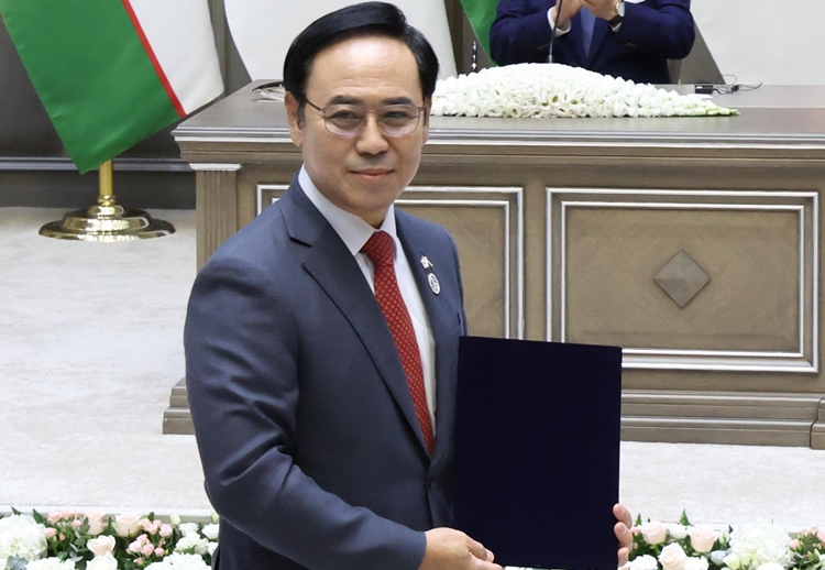 이용배 현대로템 사장은 당초 14일로 예정돼있던 국회 산업통상자원중소벤처기업위원회 국정감사 증인 출석은 철회됐으나 국토교통위원회 국감엔 오는 29일 증인으로 출석할 전망이다. / 뉴시스