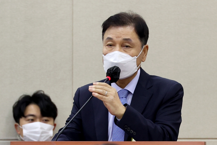 업계를 대표하는 장수 전문경영인으로 자리매김해왔던 김동연 부회장이 일양약품 대표직에서 사임했다. / 뉴시스