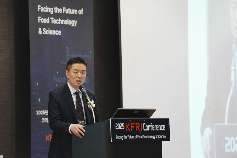 한국식품연구원의 함상욱 전략기획본부장은 이날(29일) 컨퍼런스 현장에서 “최고 수준의 기술개발을 목표로 연구에 박차를 가해 출연연다운 완결성 있는 성과로 대한민국의 식품강국 도약을 이끌겠다”고 말했다. / 한국식품연구원