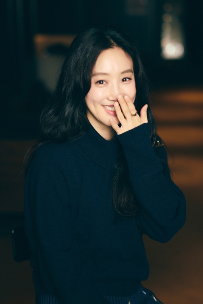 정려원이 작품을 향한 각별한 애정을 드러냈다. / 바이포엠스튜디오