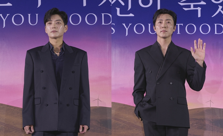 장승조(왼쪽)와 이무생도 함께한다. / 넷플릭스