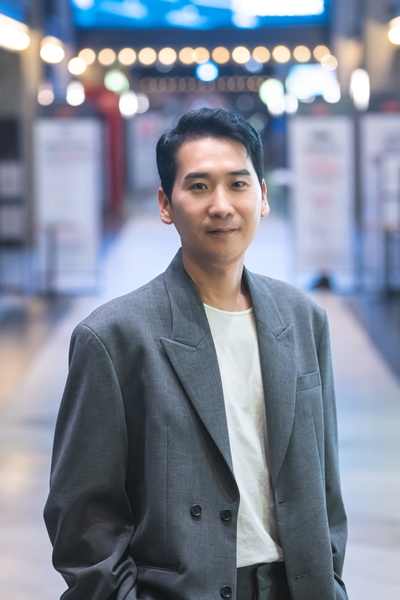 남대중 감독이 영화 ‘퍼스트 라이드’로 또 한 번 유쾌한 웃음을 선물했다. / 쇼박스