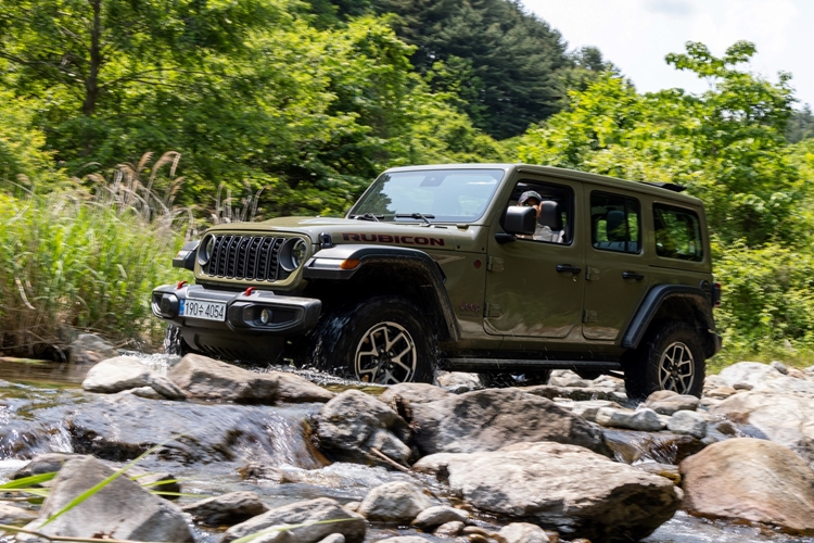 스텔란티스코리아는 올해 연말까지 지프 브랜드의 연말 특별프로모션을 진행한다. 사진은 지프 랭글러 루비콘. / 스텔란티스코리아