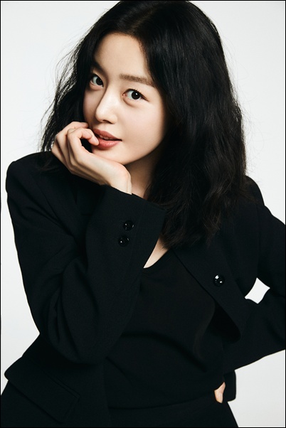 배우 한선화가 영화 ‘퍼스트 라이드’로 극장가를 매료했다. / 쇼박스