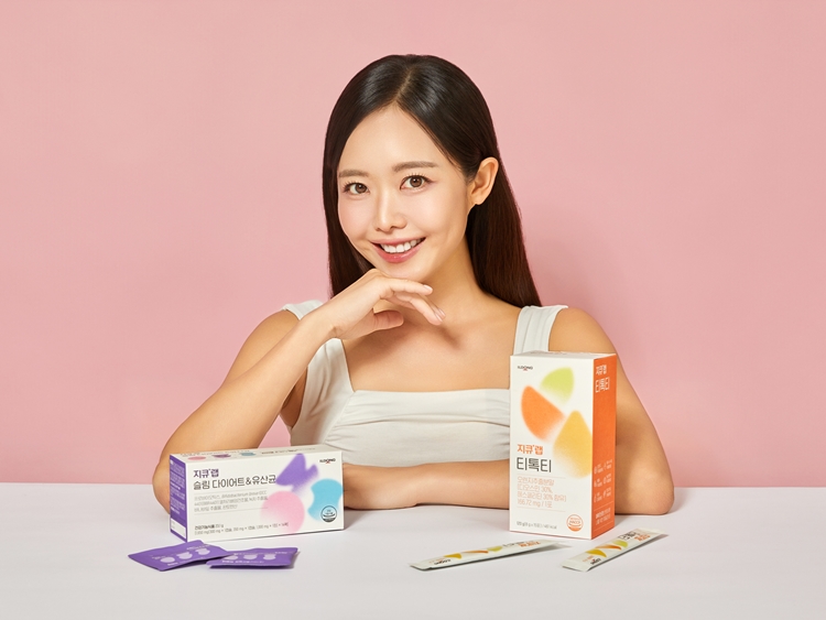 일동생활건강이 유튜버 ‘비타민 신지니’와 함께 개발한 콜라보 신제품 2종 ‘지큐랩 슬림 다이어트&유산균’, ‘지큐랩 티톡티’를 출시했다. / 일동제약