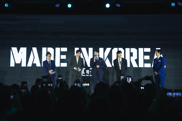 ‘메이드 인 코리아’가 글로벌 시청자와 만날 준비를 마쳤다. (왼쪽부터) 우민호 감독과 배우 정우성·현빈·우도환. / 월트디즈니 컴퍼니 코리아