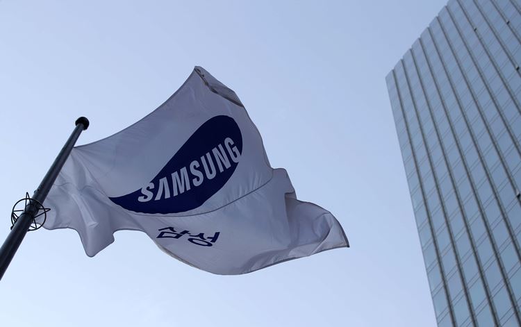 삼성그룹은 지난 16일 향후 5년간 연구개발(R&D)을 포함, 국내 투자에 총 450조원을 투입하는 등 공격적인 투자에 나선다고 밝혔다. 동시에 지역 균형발전을 위해 수도권 이외 지역에 대한 전방위적으로 투자한다./ 삼성전자