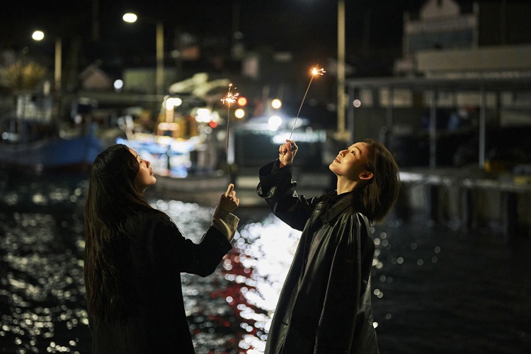 강렬한 여성 연대를 완성한 이유미(왼쪽)와 전소니. / 넷플릭스