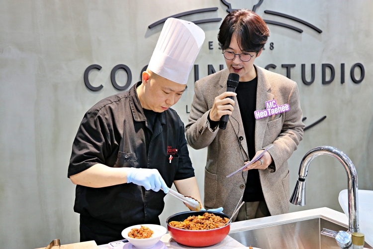 롯데웰푸드가 ‘효녀 심청 신제품 출시 프로젝트’의 최종 품평회를 진행했다고 26일 밝혔다. / 롯데웰푸드