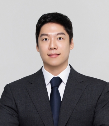 오리온 오너3세 담서원 전무가 부사장으로 승진하며 전략경영본부장을 맡게 된다. / 오리온