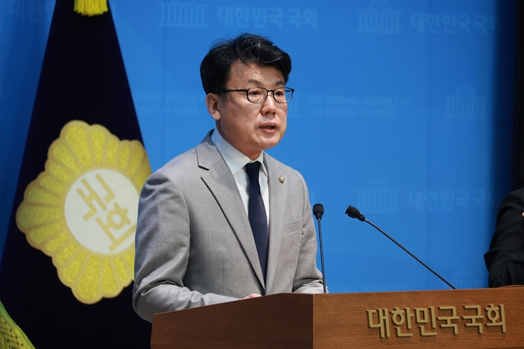 진성준, 원내대표 첫 출마선언… “연임 도전하지 않겠다”