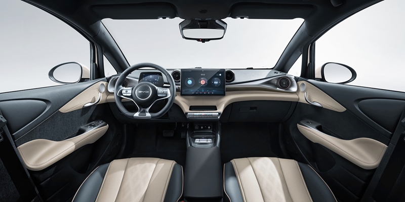 BYD 돌핀 실내 인테리어는 앞서 출시된 아토3와 유사하다. / BYD