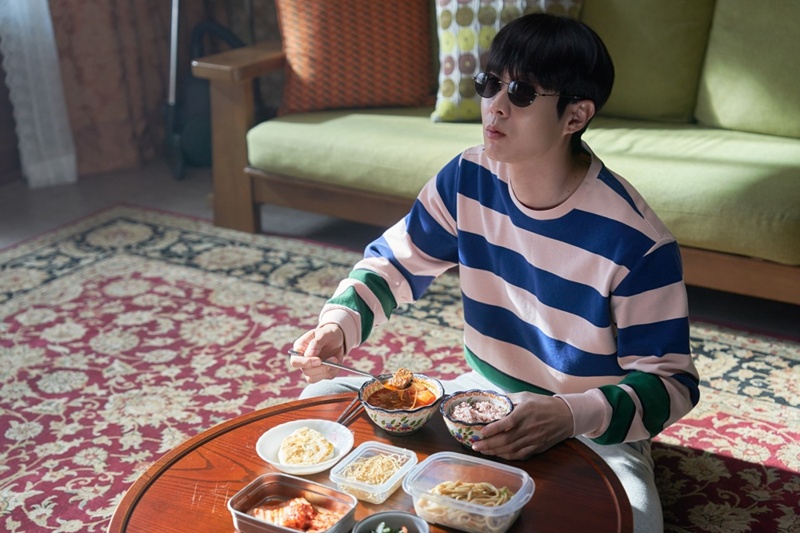 하민을 연기한 최우식. / 바이포엠스튜디오 