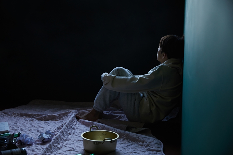 5일 한국사회보장정보원이 외로움과 사회적 고립을 해결하기 위한 국가 차원의 사회구조적 변화가 시급하다는 내용을 담은 ‘외로움과 사회적 고립에 대응하기: 네덜란드, 영국, 일본 사례와 시사점’ 자료를 발간했다. / 게티이미지뱅크