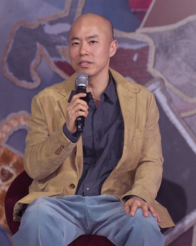 김진민 감독이 연출 포인트를 짚었다. / 넷플릭스