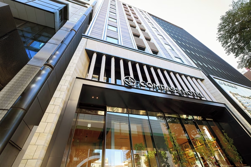 대명소노그룹이 일본 나고야시에 위치한 컴퍼스 호텔 나고야의 위탁 운영 계약을 체결했다. 호텔은 리모델링을 거쳐 오는 7월 소노문 나고야 호텔로 운영을 개시한다. / 컴퍼스 호텔 나고야