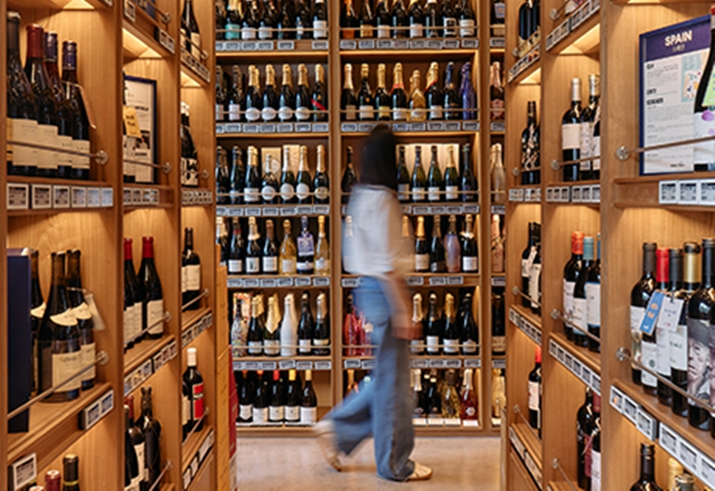 나라셀라가 지난해 흑자전환에 성공하며 상장 이후 첫 수익성 개선을 이뤘다. 하지만 녹록지 않은 시장 상황 속에 매출 감소세가 지속되고 있는 모습이다. / 나라셀