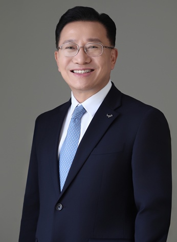 웅진프리드라이프 문호상 대표가 한국상조산업협회 제4대 협회장으로 취임했다. / 웅진프리드라이프