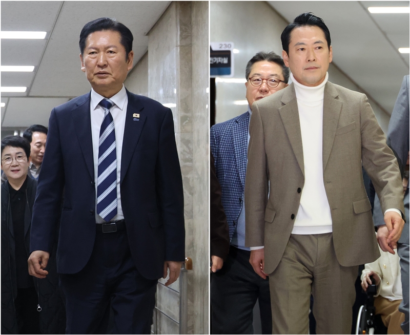 여야는 6·3 지방선거를 100일 남겨둔 시점에서 선거 준비를 본격화했지만, ‘당내 갈등 수습’은 선거 전 해결해야 할 공통의 숙제로 남은 상태다. 왼쪽 사진은 정청래 더불어민주당 대표가 지난 22일 국회에서 열린 의원총회에 참석하고 있는 모습이고, 오른쪽 사진은 장동혁 국민의힘 대표가 같은 날 오후 국회에서 열린 최고위원회의에 참석을 하고 있는 모습. / 뉴시스