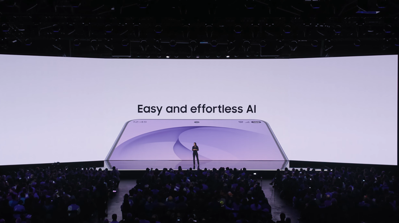 갤럭시 언팩 행사에서 삼성전자는 스마트폰의 AI를 기본 인프라화하기 위한 △접근성(Reach) △보편성(Openness) △신뢰(Confidence) 등 세 가지 기준을 제시했다./ 갤럭시 언팩 행사 캡처