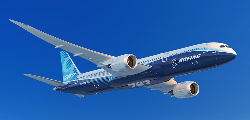 국내 LCC인 진에어와 이스타항공이 보잉의 대형기인 B787 기종 도입을 검토 중인 것으로 알려졌다. 사진은 보잉 787-9 드림라이너. / 보잉