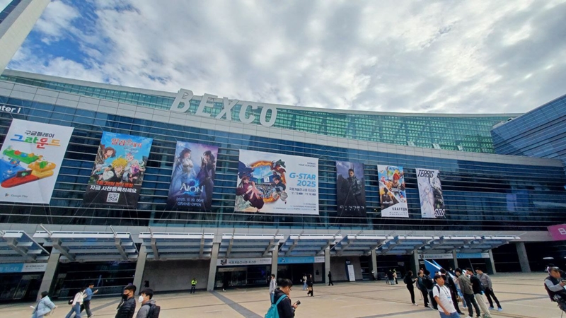 3일 지스타조직위원회는 이날부터 오는 4월 30일까지 공식 홈페이지에서 지스타 2026의 참가사 조기 신청 접수를 진행한다고 밝혔다. 사진은 지난해 11월 13일 지스타 2025가 개최된 벡스코 모습. / 조윤찬 기자