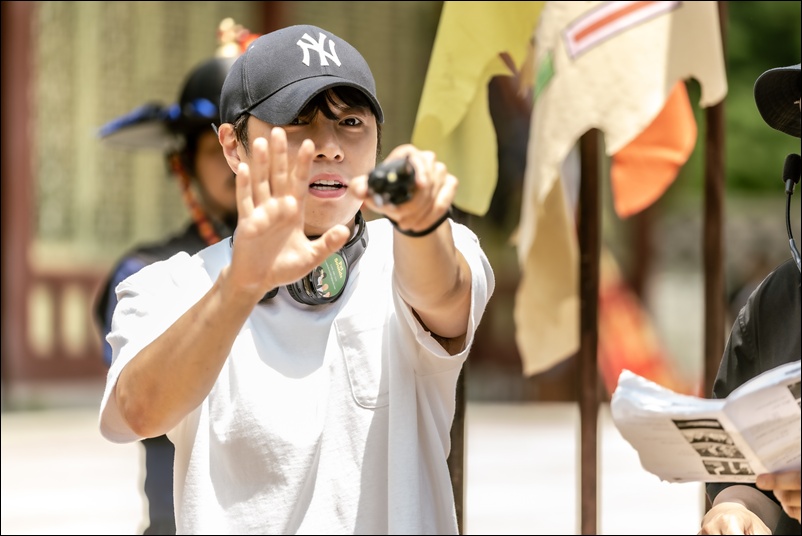 배우 출신 이기혁 감독(사진)의 첫 장편 연출작 ‘메소드연기’가 관객과 만난다. / 바이포엠스튜디오