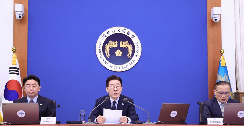 이재명 대통령이 6일 청와대에서 열린 수석보좌관회의에서 발언하고 있다. (청와대통신사진기자단) / 뉴시스