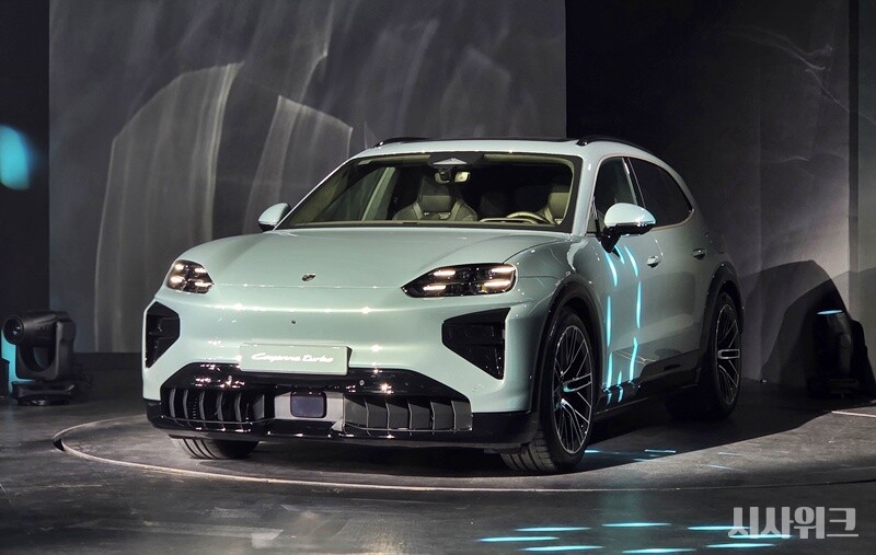 포르쉐코리아는 2026 신년 기자간담회에서 카이엔 일렉트릭을 국내 최초로 공개했다. 카이엔 일렉트릭은 올해 하반기 국내 출시 예정이다. / 광진구=제갈민 기자