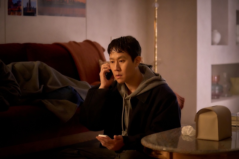 배우 정우가 첫 연출작 ‘짱구’로 관객 앞에 선다. / 바이포엠스튜디오