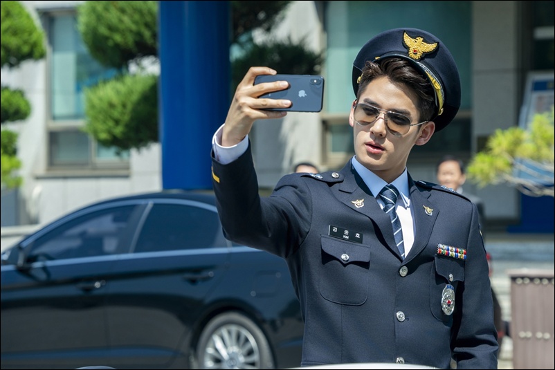 신입 형사 중호로 분한 정가람. / 에이스메이커무비웍스