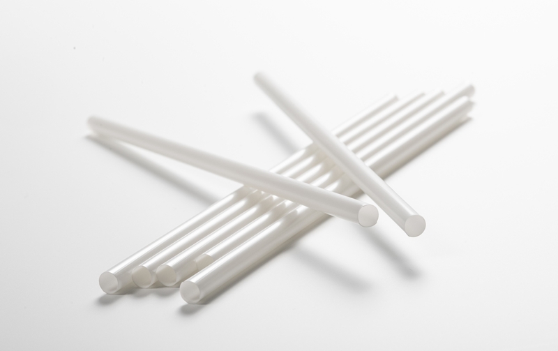 CJ제일제당은 자체적으로 생분해성 바이오플라스틱 소재인 ‘PHA(Polyhydroxyalkanoates)’을 개발했다. 지난해 11월부터는 이를 적용한 친환경 행주와 빨대 제품을 출시 준비 중이다./ CJ제일제당