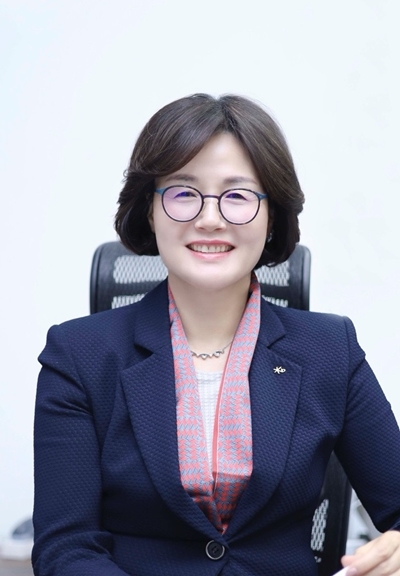 곽산업 KB저축은행 대표가 취임 첫해 ‘수익성 개선’이라는 무거운 과제를 받아들었다. / KB저축은행